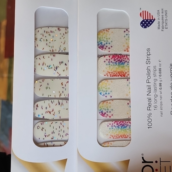 Color Street - Picture 1 of 1